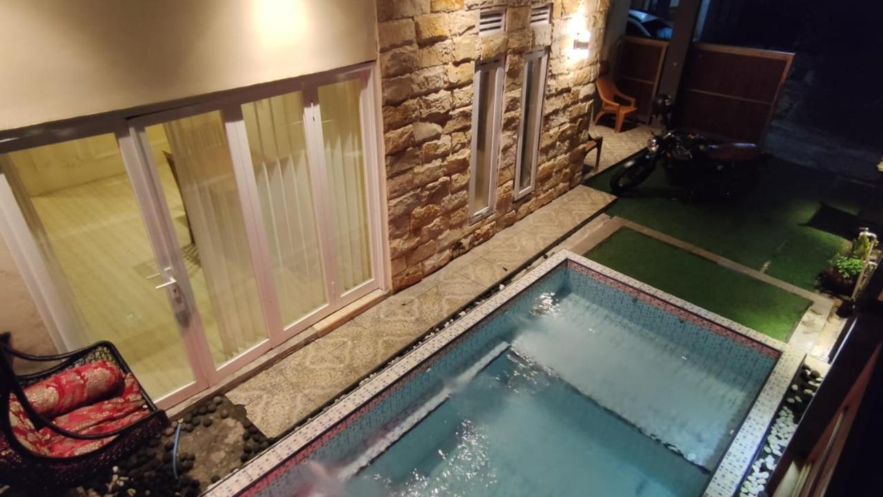 바투 Puncak Pinus And Pool 빌라 외부 사진